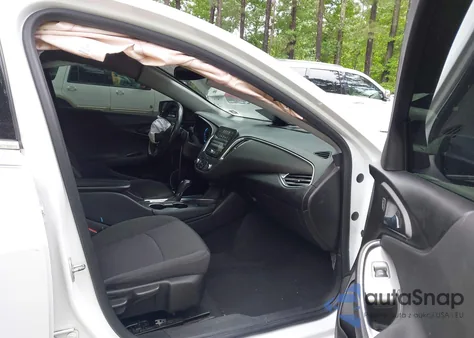 2018 Chevrolet Malibu Lt z USA, uszkodzony, nr VIN 1G1ZD5ST6JF175618